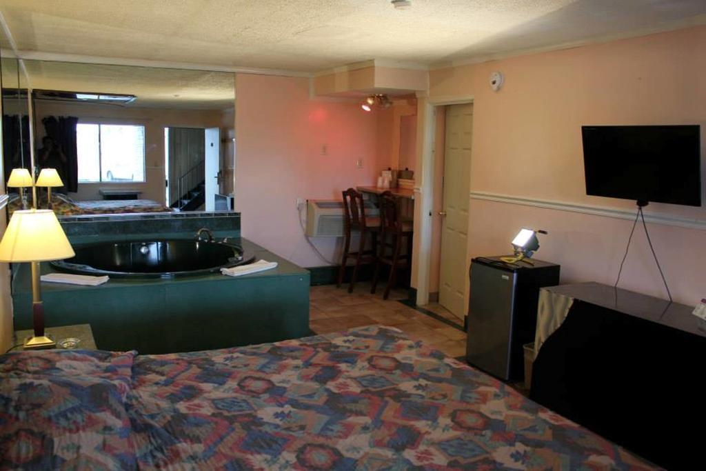 Presidential Inn And Suites Lyons Exteriér fotografie